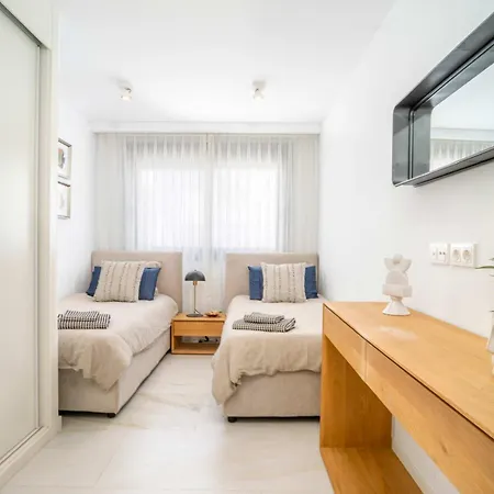 Marein Village Townhouse Modern Pool *