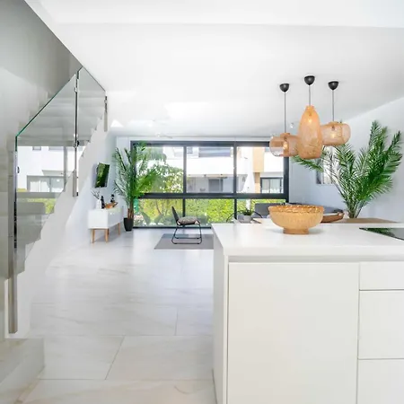 Prázdninový dům Marein Village Townhouse Modern Pool Marbella